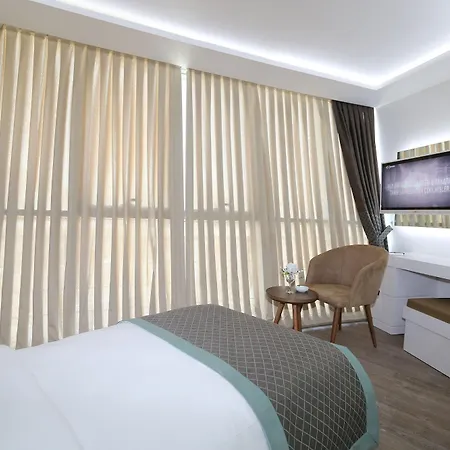 Szálloda Elips Royal & 4*